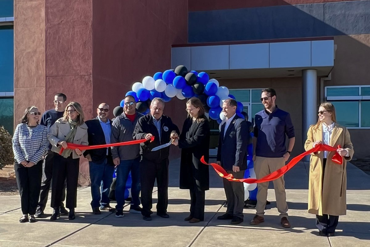 Ribbon-cutting ceremony for Pacific Fusion's Los Lunas manufacturing facility