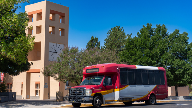 Rio Metro shuttle stopped in front of campus